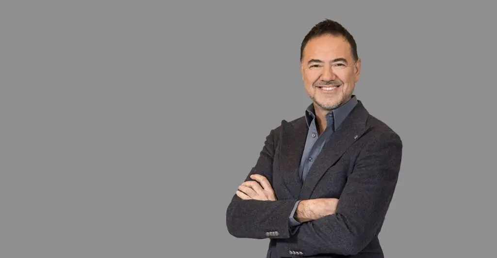Prof. Dr. Tunç Tiryaki, İstanbul plastik cerrah